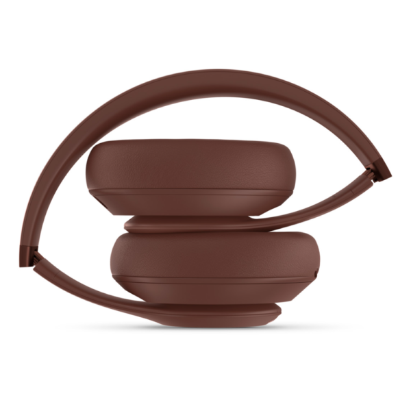 Beats Studio Pro x Kim Kardashian, Bluetooth Noise Cancelling Headphones, Spatial Audio, 40H Battery, USB-C, Earth - Image 5