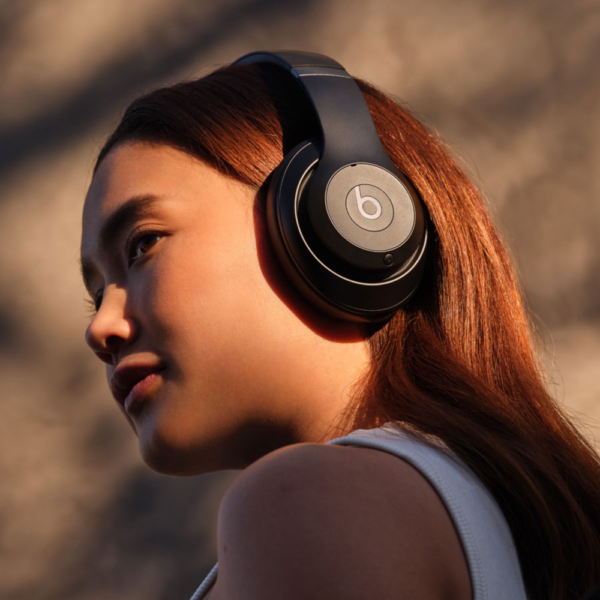 Beats Studio Pro Wireless Noise Cancelling Over-Ear Headphones, Hi-Res Audio, USB-C Fast Charging, 40H Battery, Built-In Mic - Image 5