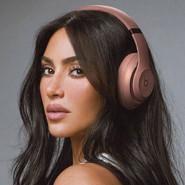 Beats Studio Pro x Kim Kardashian, Bluetooth Noise Cancelling Headphones, Spatial Audio, 40H Battery, USB-C, Earth - Image 2