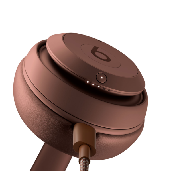 Beats Studio Pro x Kim Kardashian, Bluetooth Noise Cancelling Headphones, Spatial Audio, 40H Battery, USB-C, Earth - Image 10