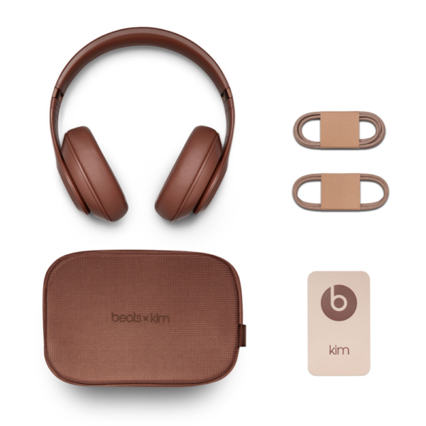 Beats Studio Pro x Kim Kardashian, Bluetooth Noise Cancelling Headphones, Spatial Audio, 40H Battery, USB-C, Earth - Image 12