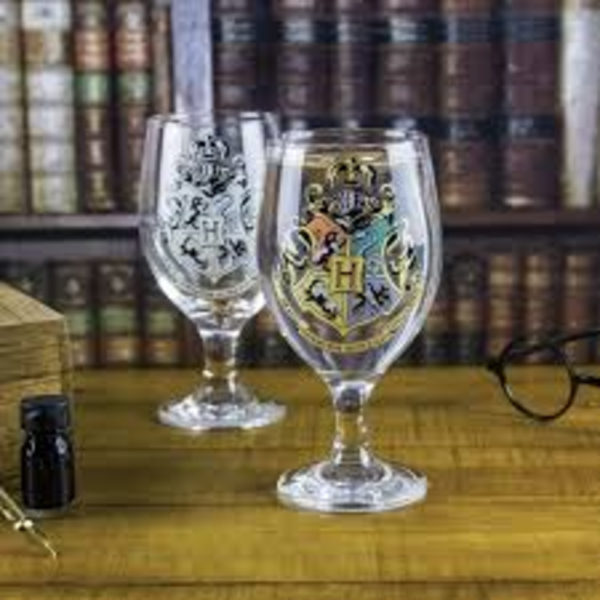 Hogwarts Colour Change Water Glass V2 - Magical LED Glass for Harry Potter Fans - Image 5