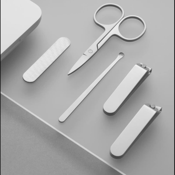 Xiaomi Five-Piece Nail Clippers Set, Stainless Steel Grooming Kit with Ergonomic Handles - Image 2