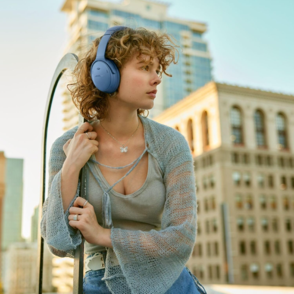 Bose QuietComfort Wireless Noise Cancelling Headphones, Bluetooth Over-Ear Headphones, 24H Battery Life, 2023, Blue Dusk - Image 2