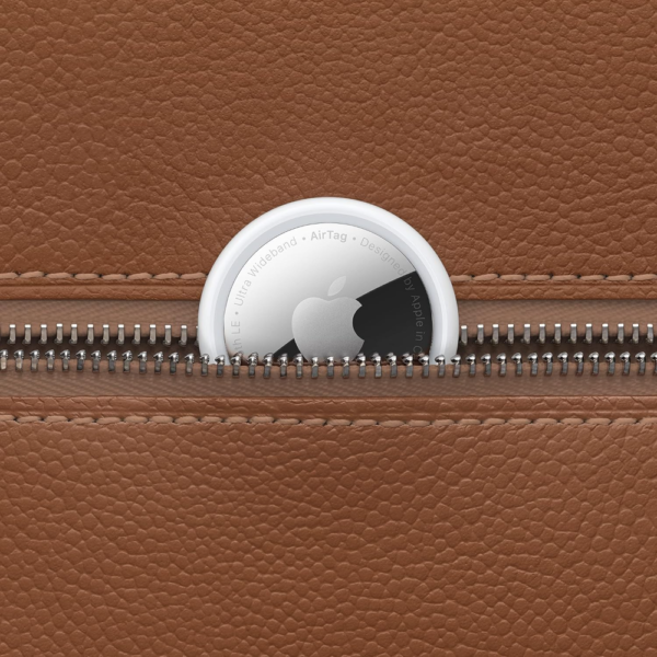 Apple AirTag (4 Pack), Smart Bluetooth Tracker for Keys, Wallets, Bags, and More - Image 4