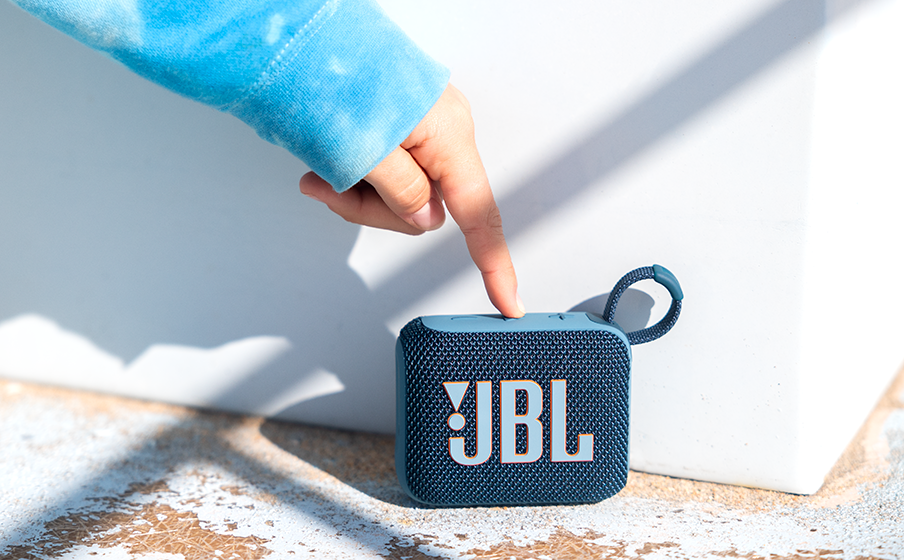 JBL Go 4 Ultra-Portable Waterproof Speaker with AURACAST, Powerful Audio Streaming, 7 Hours Playtime, Black / Orange 2 JBL Go 4 BLACK
