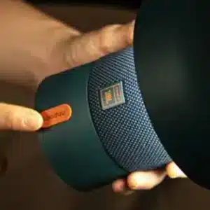 كودو Sensa Play Mini الأكوامارين مصباح وسماعة بلوتوث بصوت JBL وقوة 8 واط وإضاءة 150 لومن قابلة للتعتيم وبطارية 11 ساعة