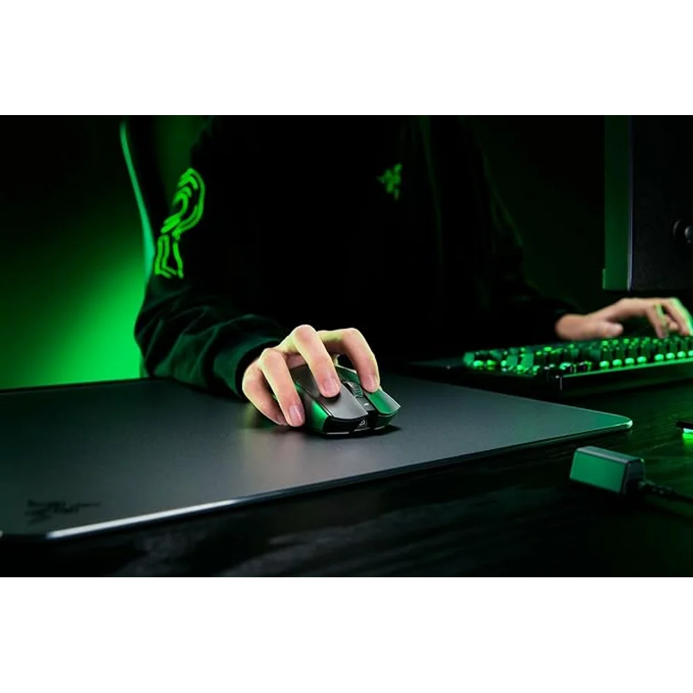 Razer Viper V3 Pro Wireless Esports Gaming Mouse Black - 54g, 8K 4 Razer Viper V3 Pro Wireless Esports Gaming Mouse Black - 54g, 8K - Image 4