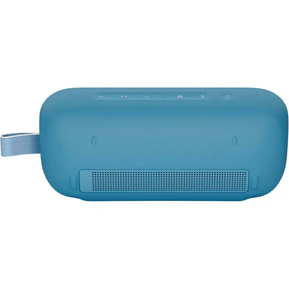 Bose SoundLink Flex 2nd Gen Blue Dusk - Portable Bluetooth Speaker, IP67 Waterproof, PositionIQ, 12H Battery, BT 5.3 8 Bose SoundLink Flex 2nd Gen Blue Dusk in use