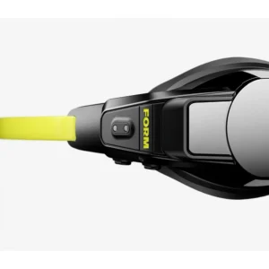 FORM Smart Swim 2 - official product image 1