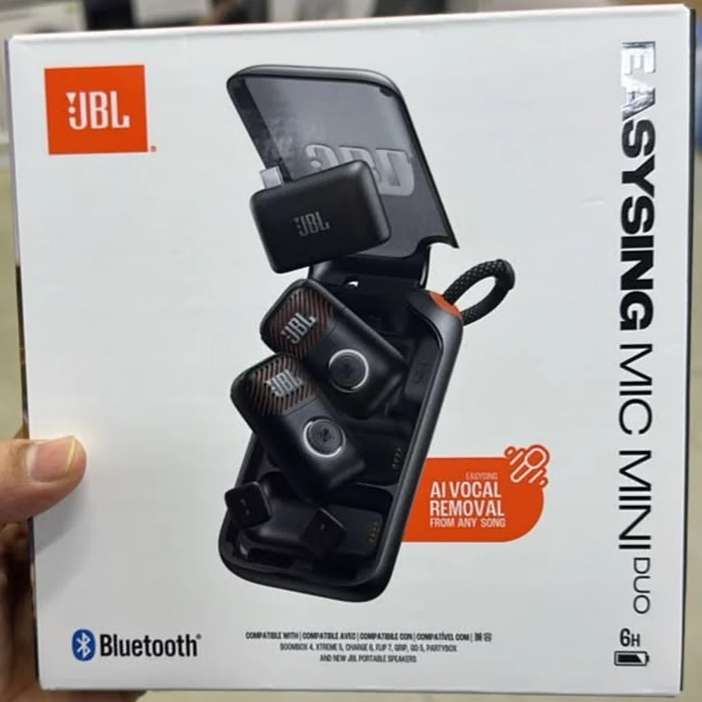ميكروفونا JBL EasySing Mic Mini Duo – ميكروفونان لاسلكيان للكاريوكي بمشبك، إزالة صوت المغني بالذكاء الاصطناعي، حتى 6 ساعات، علبة شحن، متوافق مع Flip 7 وCharge 6 وPartyBox 7 JBL EasySing Mic Mini Duo - official product image 6