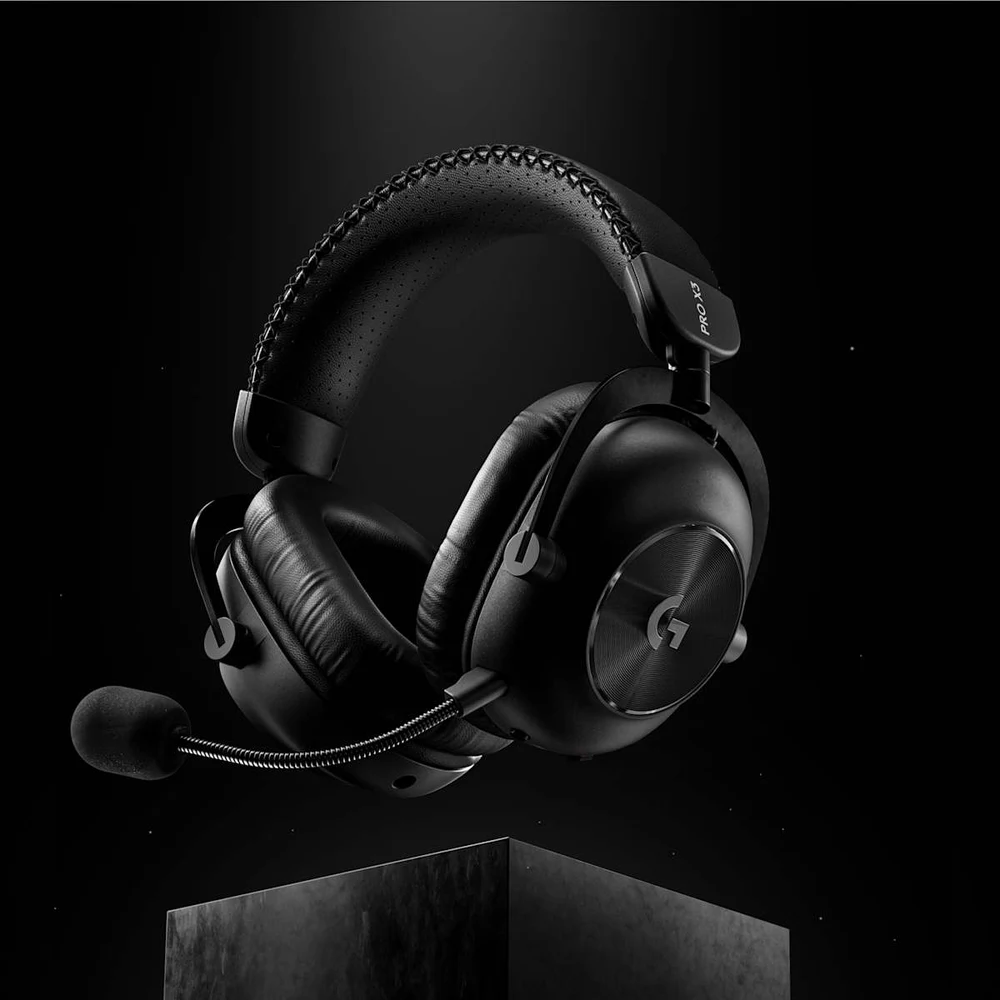 سماعة Logitech PRO X3 LIGHTSPEED Black اللاسلكية للألعاب – سماعات PRO-G GRAPHENE بقطر 50 مم، ميكروفون 48 كيلوهرتز قابل للفصل، معادل 10 نطاقات، حتى 70 ساعة 7 سماعة Logitech PRO X3 LIGHTSPEED السوداء أثناء اللعب
