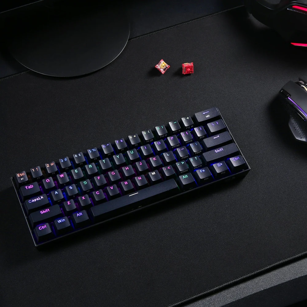 Redragon DRACONIC K530 PRO - 60% Wireless Mechanical Keyboard, 61 Keys, BT + 2.4G + Wired 6 Redragon DRACONIC K530 PRO in use